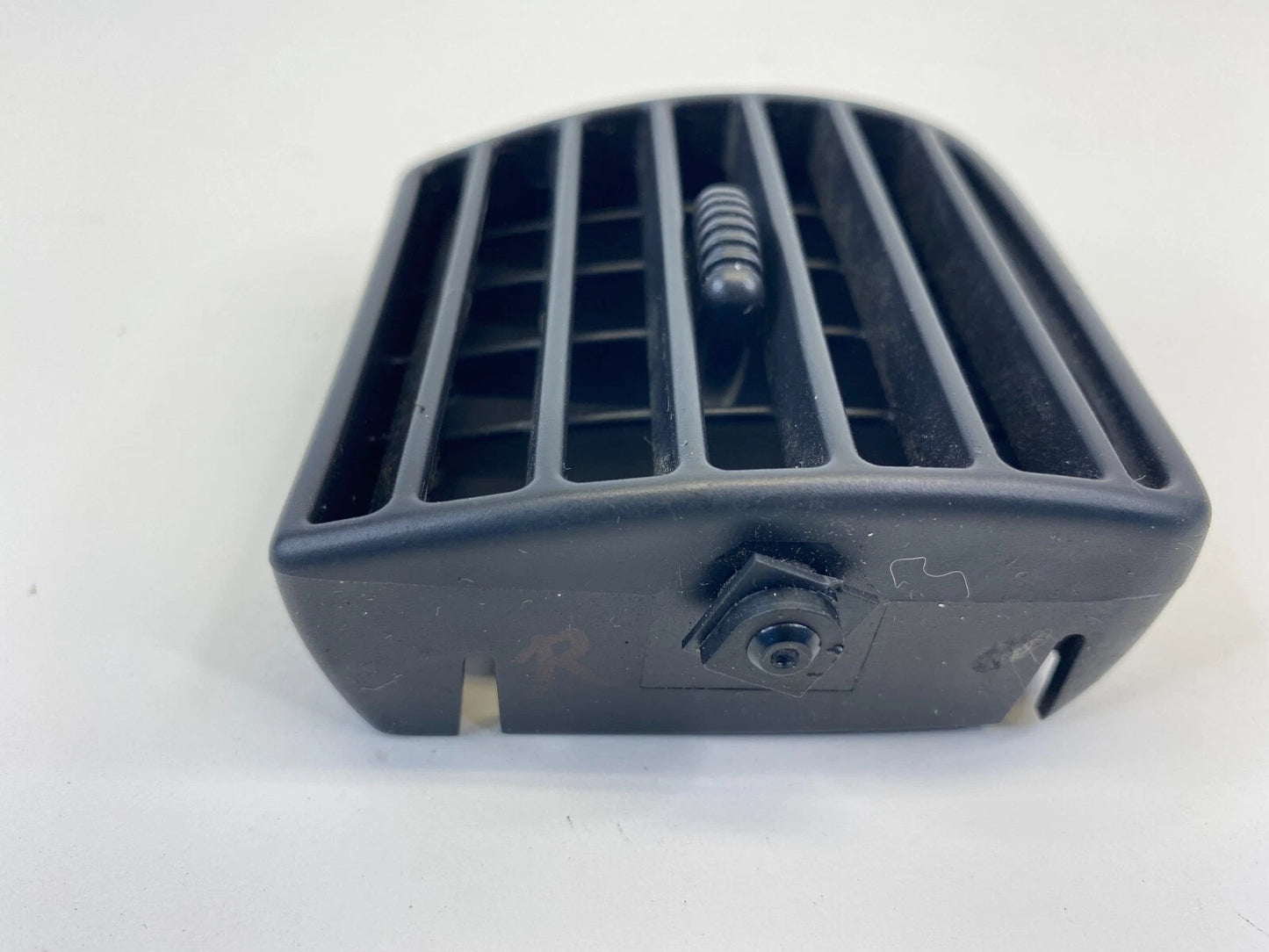 00-06 TOYOTA TUNDRA DOUBLE CAB RIGHT PASSENGER DASH AC AIR VENT OUTLET GRILLE