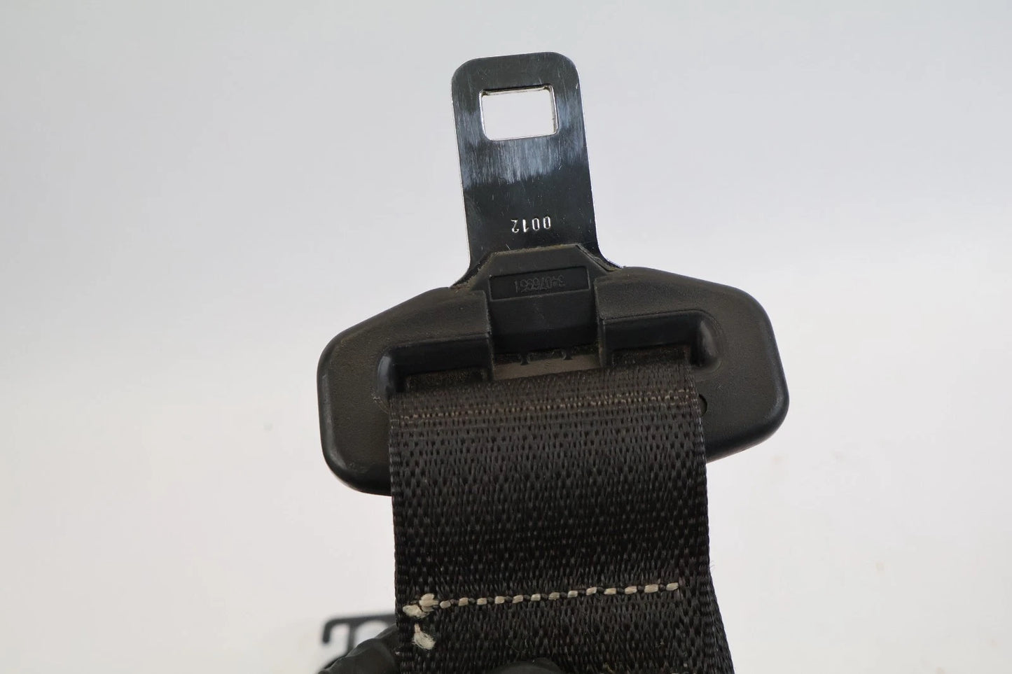 2011 2012 FORD EXPLORER FRONT RIGHT SIDE SEAT BELT RETRACTOR BB5378612D34CA OEM