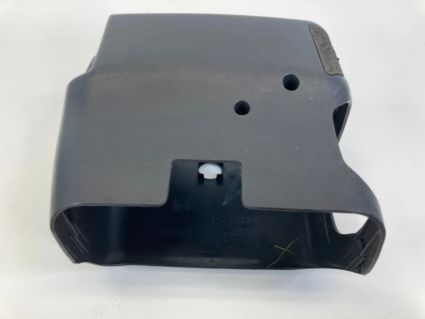 2002-2005 DODGE RAM 1500 2500 STEERING COLUMN COVER TRIM BEZEL SHROUD 5GE09TRMAD