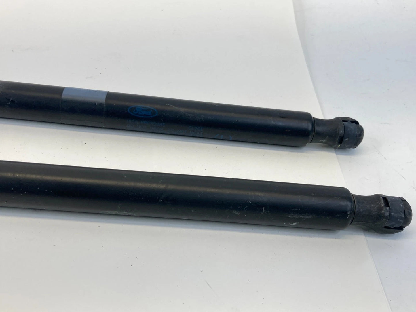 2016-2019 FORD EXPLORER INTERCEPTOR REAR LIFTGATE SUPPORT SHOCK STRUTS SET OEM