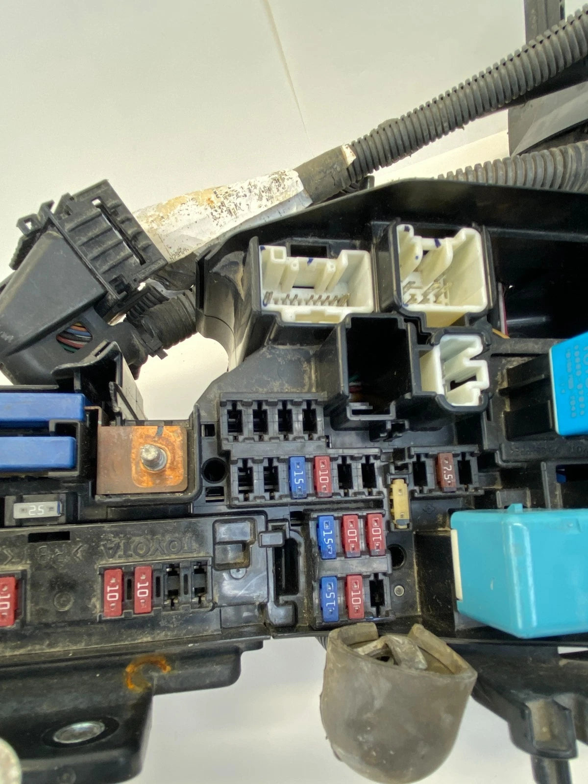 2007-2011 TOYOTA CAMRY 2.4L ENGINE FUSE RELAY BOX COMPARTMENT 82720-06091 OEM
