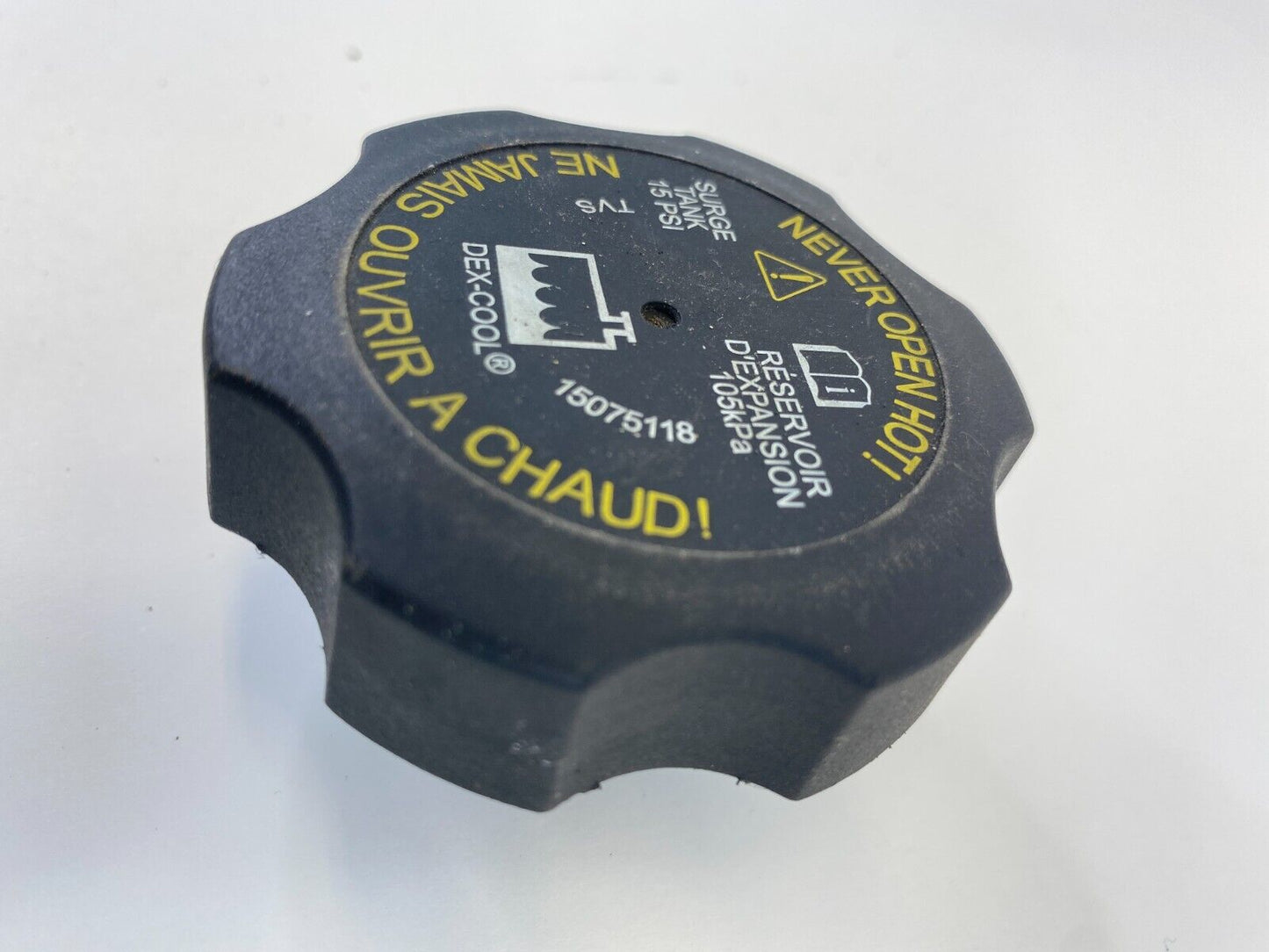 2005-2017 Chevrolet Equinox 2.4L L4 16V Radiator Coolant Reservoir Cap 15075118