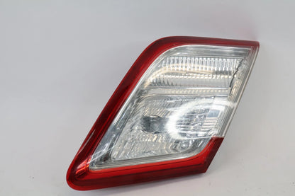 2010 2011 TOYOTA CAMRY REAR RIGHT TRUNK LID INNER TAILLIGHT BACKUP REVERSE LIGHT