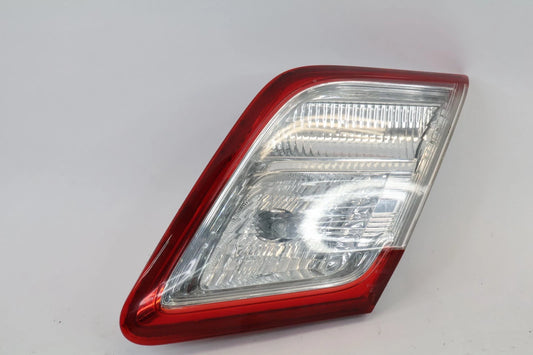 2010 2011 TOYOTA CAMRY REAR RIGHT TRUNK LID INNER TAILLIGHT BACKUP REVERSE LIGHT