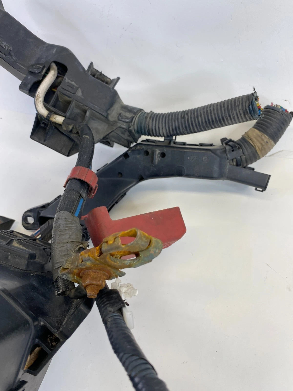 2009-2013 Toyota Corolla M/T Engine Compartment Fuse Box Fusebox Junction Block