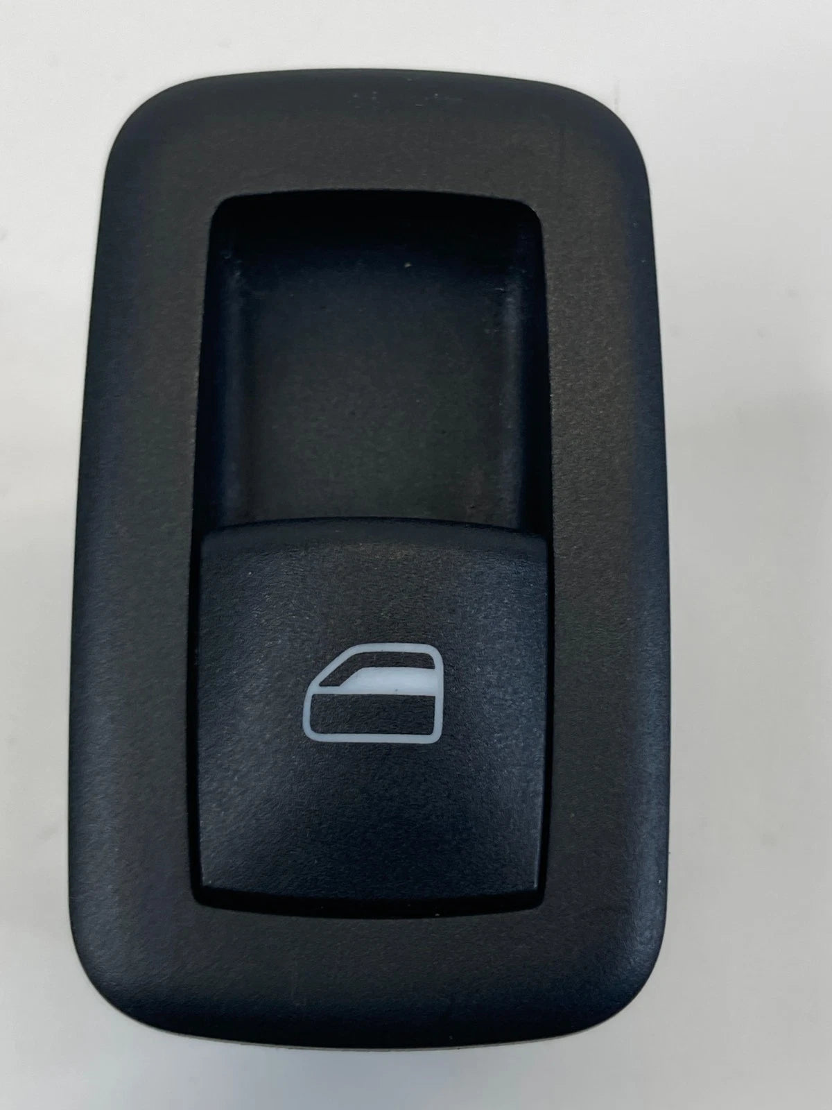 2015-2017 CHRYSLER 200 REAR LEFT SIDE POWER WINDOW CONTROL SWITCH 68214156AA OEM