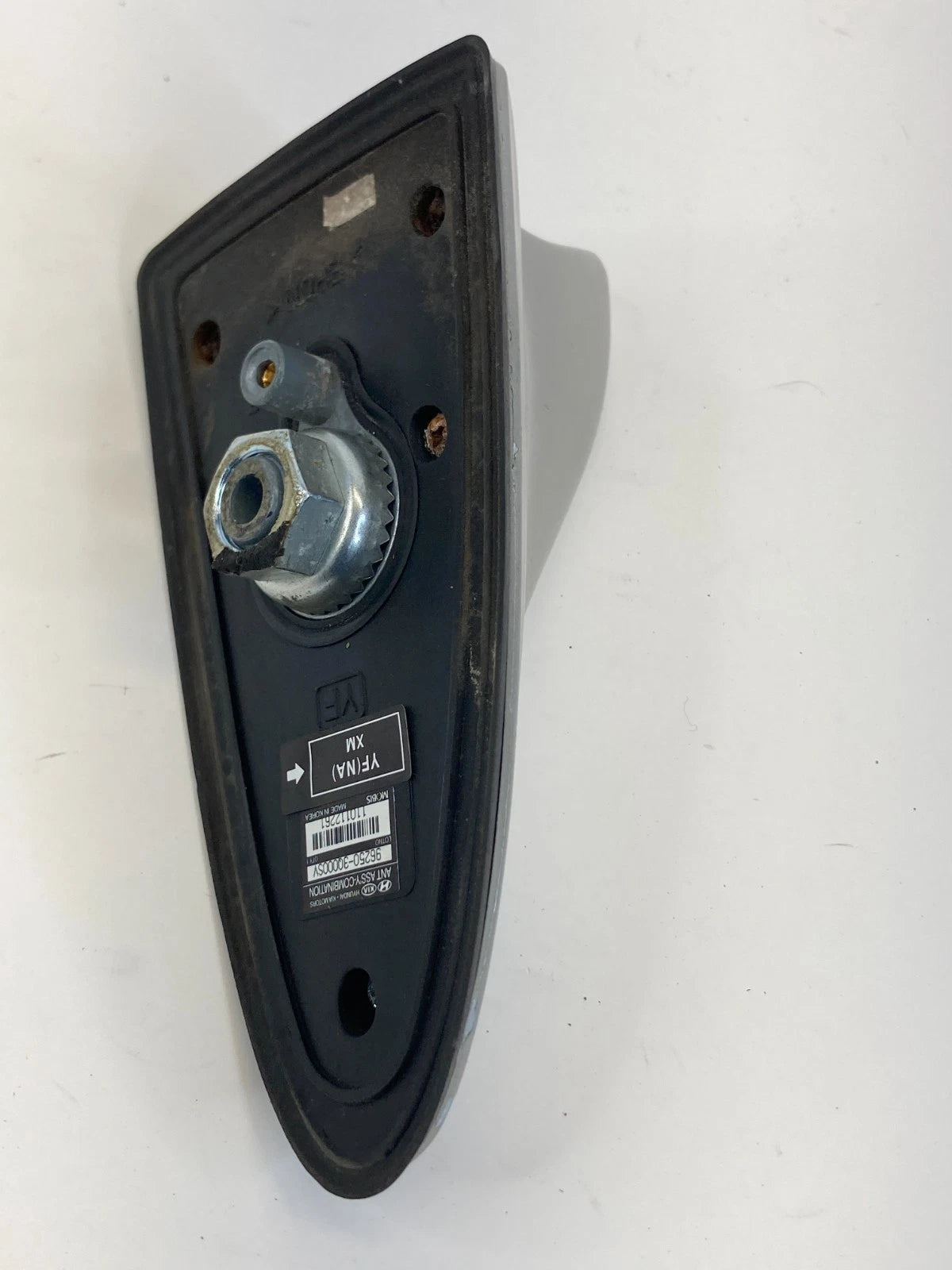 2011-2015 HYUNDAI SONATA ROOF MOUNT SHARK FINN ANTENNA 96250-3Q000SV OEM