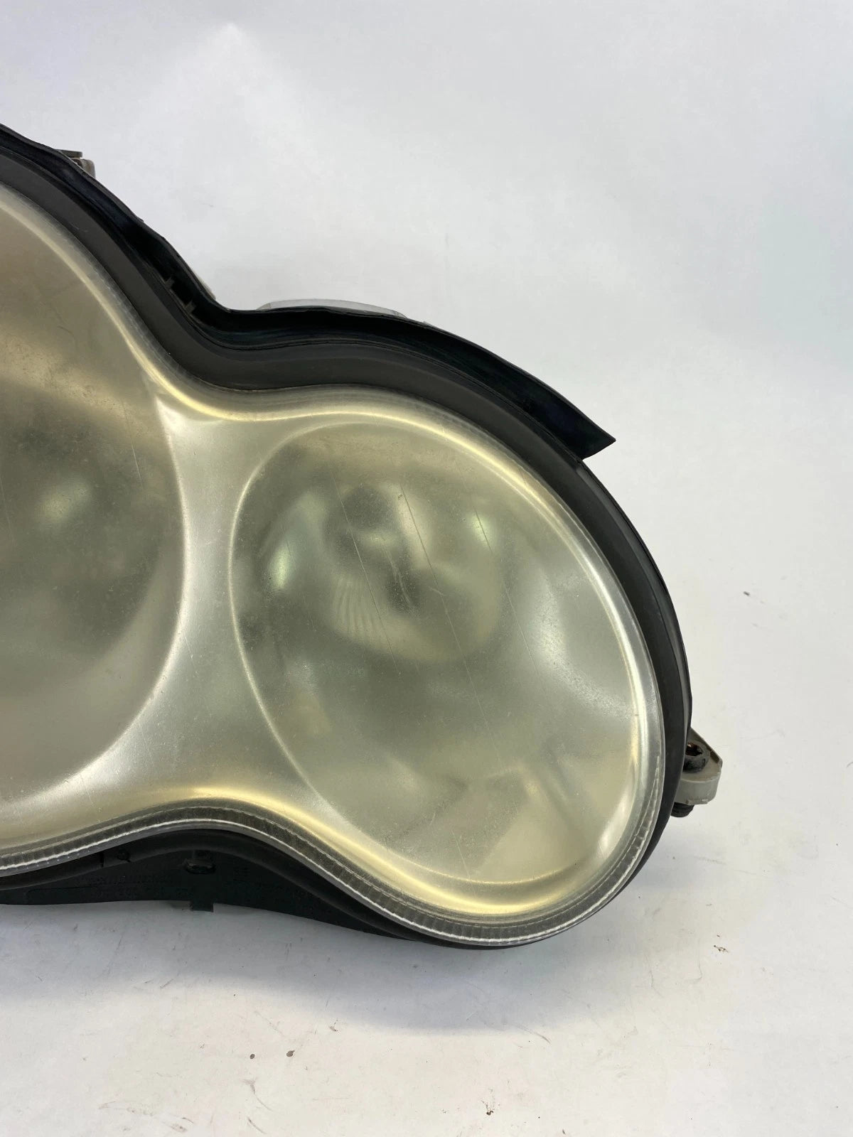 2001-2005 MERCEDES C240 RIGHT PASSENGER SIDE HALOGEN HEADLIGHT ASSEMBLY OEM