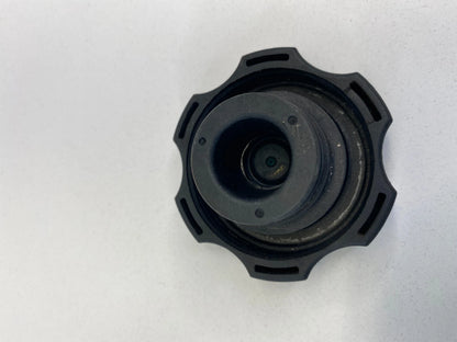 2006-2009 PONTIAC TORRENT ENGINE RADIATOR COOLANT FLUID RECOVERY CAP COVER
