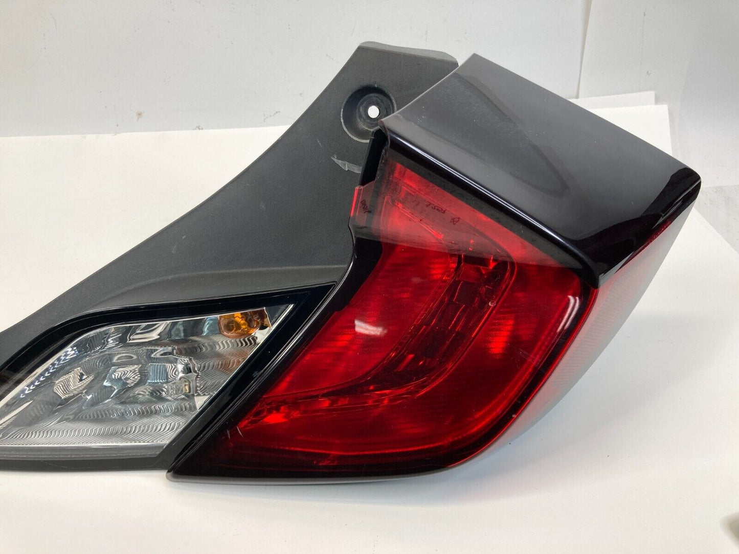 2016-2020 Honda Civic COUPE Right Side Tail Light Taillight Tail Lamp Outer Assy