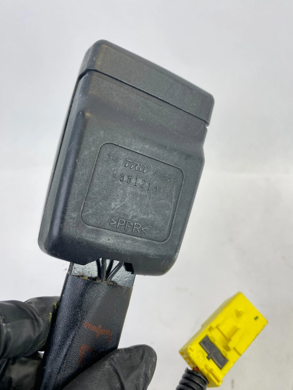 2011-2015 HYUNDAI SONATA HYBRID FRONT LEFT DRIVER SEAT BELT BUCKLE ASSY OEM