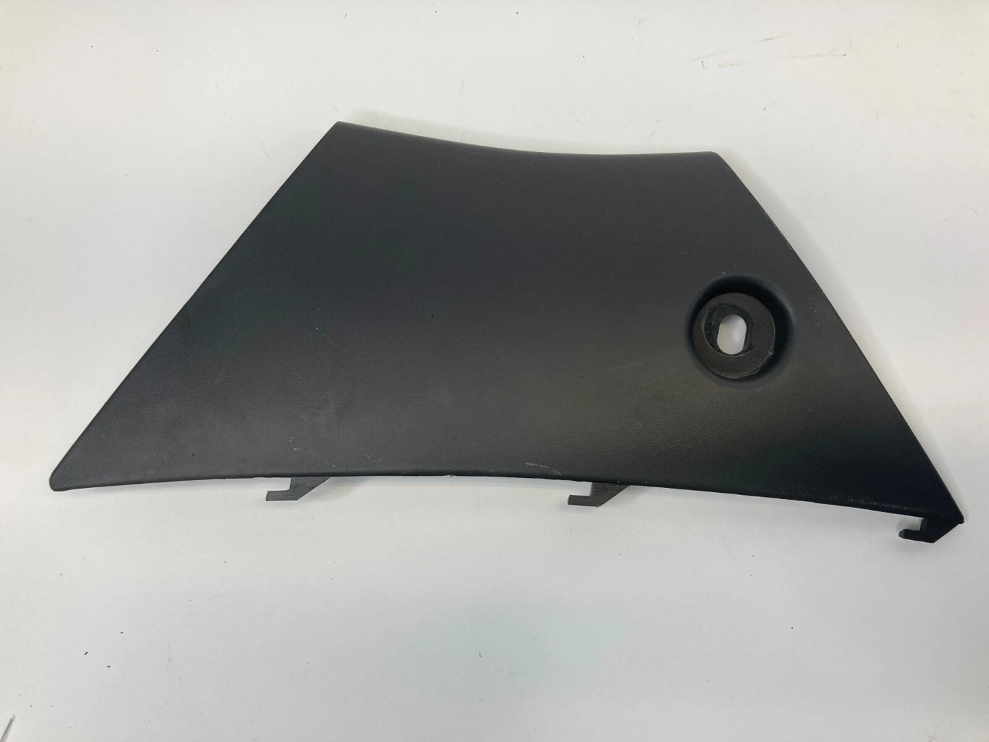 2000-2004 MITSUBISHI MONTERO SPORT CENTER CONSOLE LEFT SIDE FINISH PANEL COVER