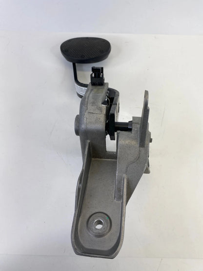 2007-2013 Mini Cooper Foot Stop Brake Pedal W/ Mount Bracket Assy C4000206SE OEM