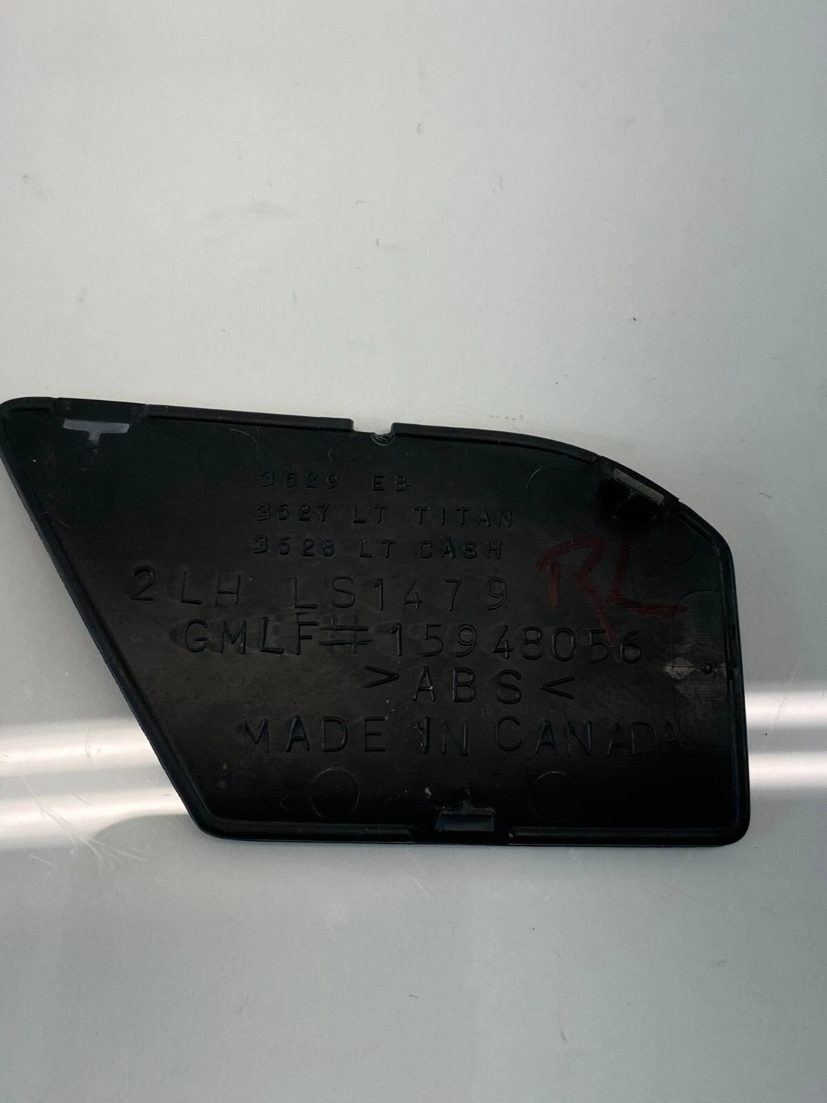 2009-2012 CHEVROLET TRAVERSE REAR LEFT DOOR HANDLE COVER BEZEL TRIM 15948056 OEM