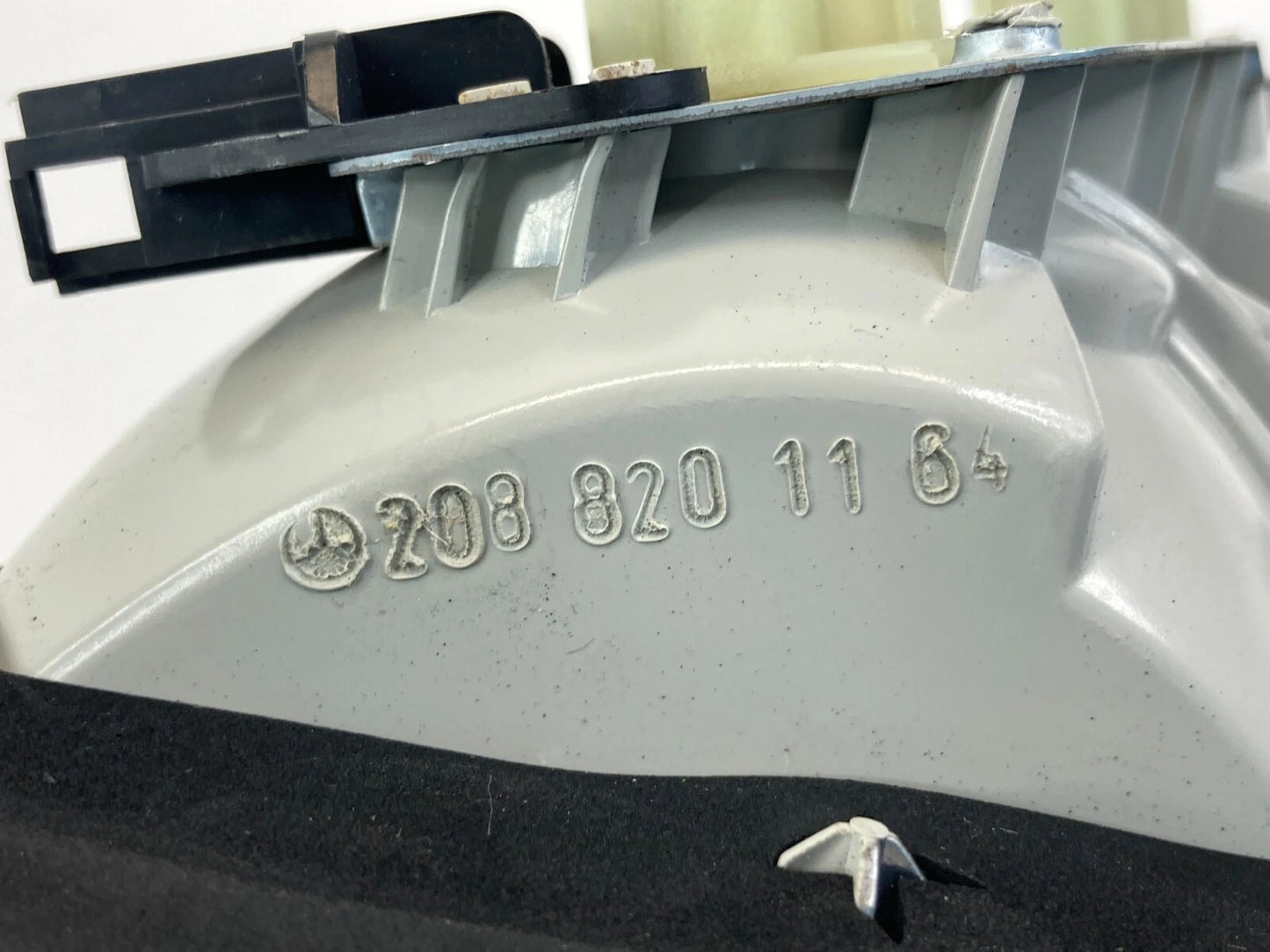 99-03 MERCEDES-BENZ CLK430 REAR LEFT INNER TRUNK TAILLIGHT LAMP 2088201164 OEM