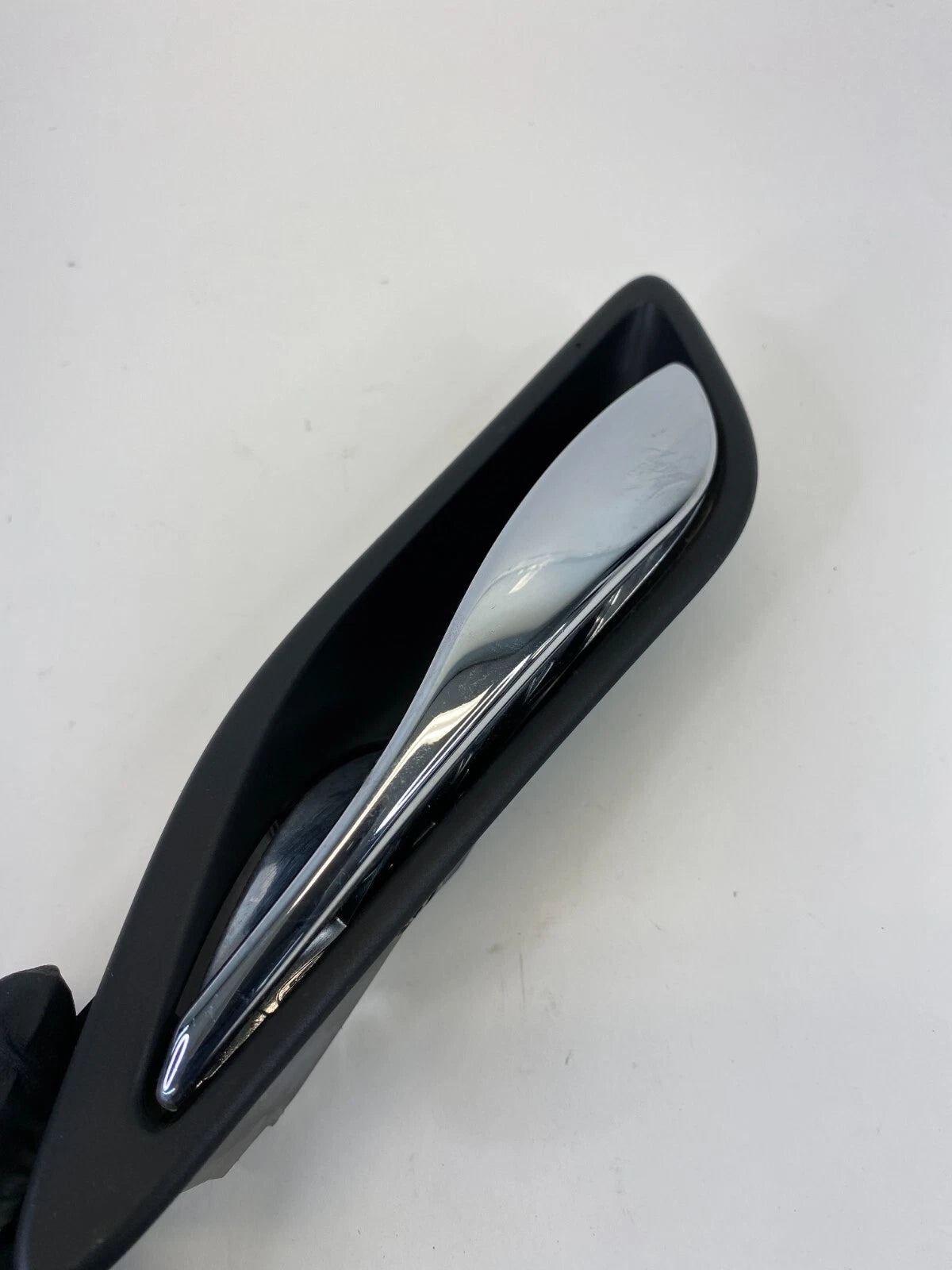 2010-2015 CADILLAC SRX REAR LEFT SIDE INTERIOR INNER DOOR HANDLE 13504334 OEM