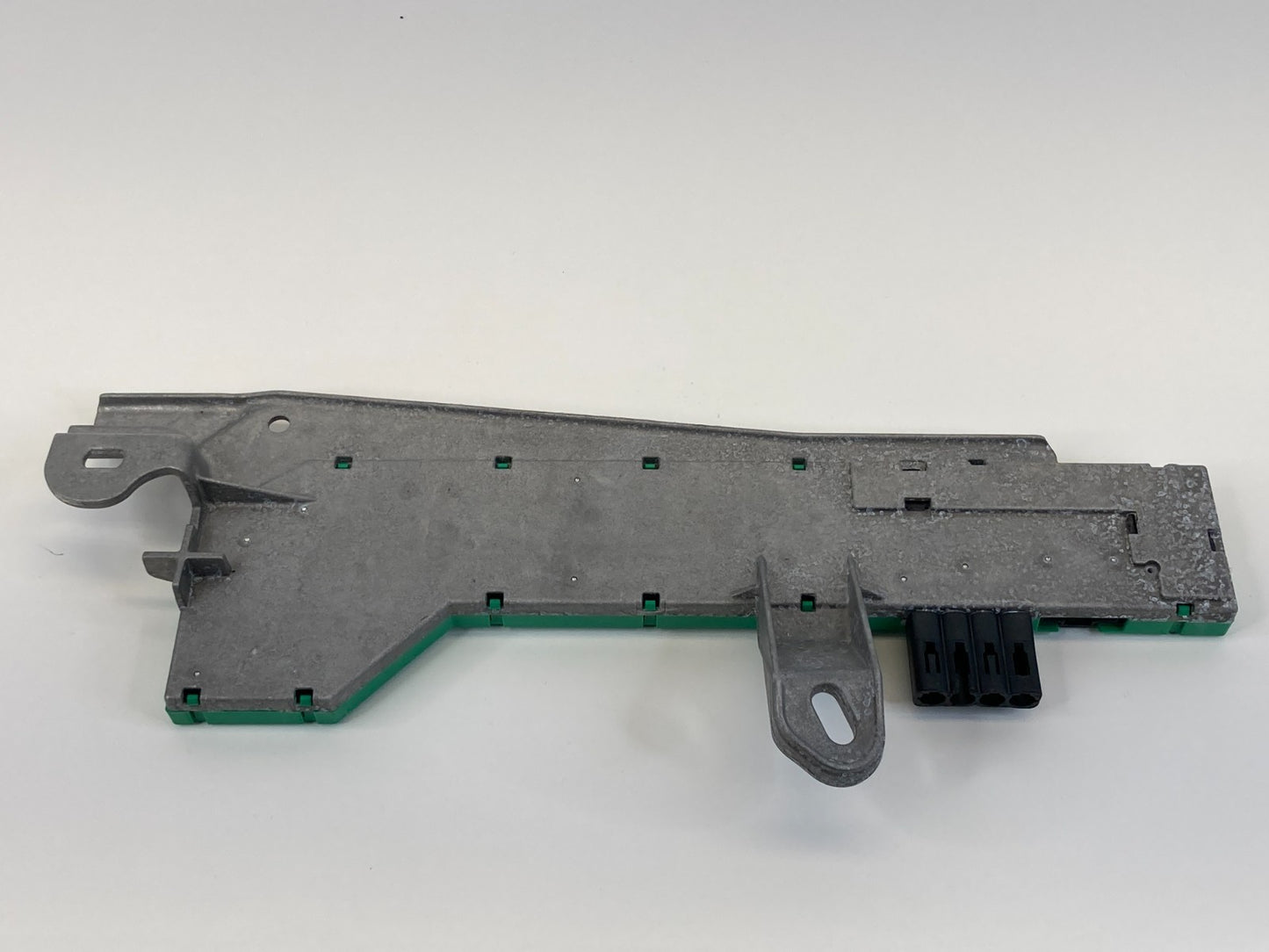 2006 Mercedes-Benz CLS500 Radio Antenna Amplifier Control Module A2198200689