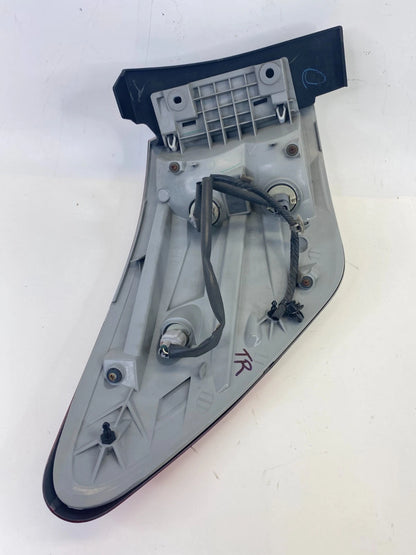 2013-2016 NISSAN PATHFINDER RIGHT PASSENGER OUTER QUARTER TAIL LIGHT LAMP OEM