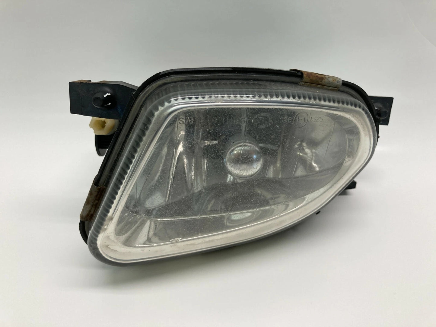 03 04 05 MERCEDES E320 LEFT DRIVER SIDE FOG LIGHT LAMP ASSEMBLY 2118200556 OEM