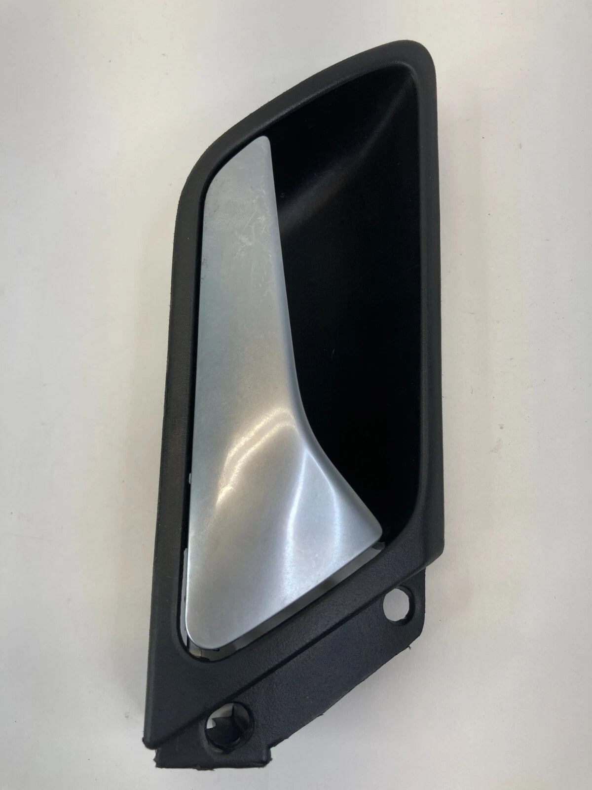 2011-2018 VOLKSWAGEN JETTA REAR RIGHT PASSENGER INNER DOOR HANDLE 5C6839114B OEM