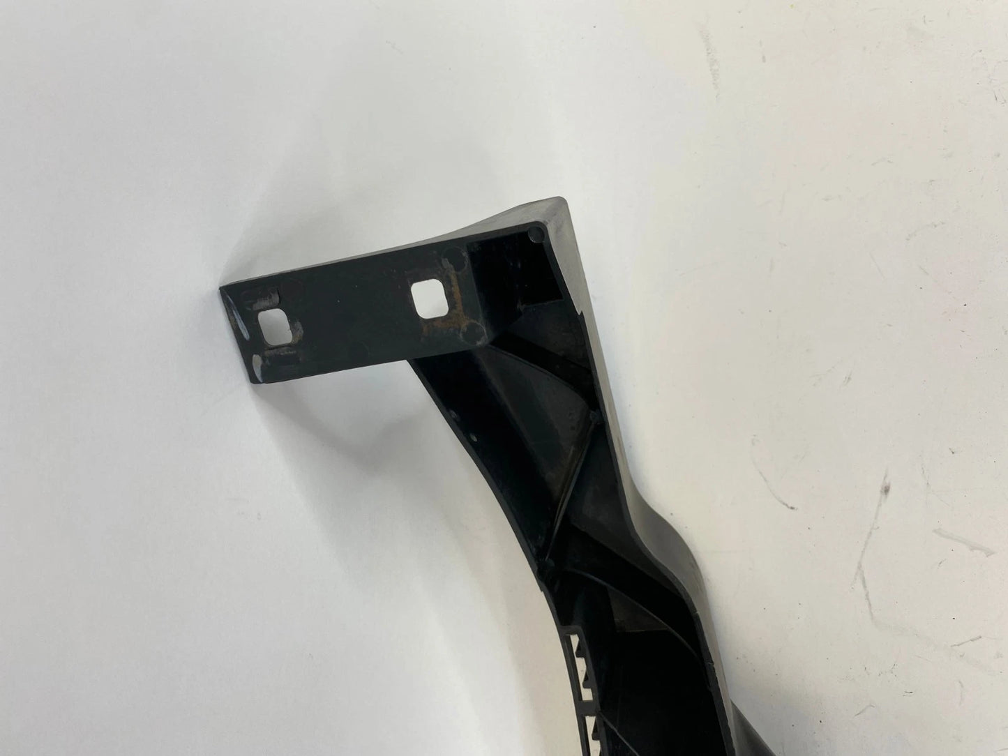 07-10 BMW 328i 08 335XI LEFT DRIVER SIDE HEADLIIGHT SUPPORT BRACKET 51117154723