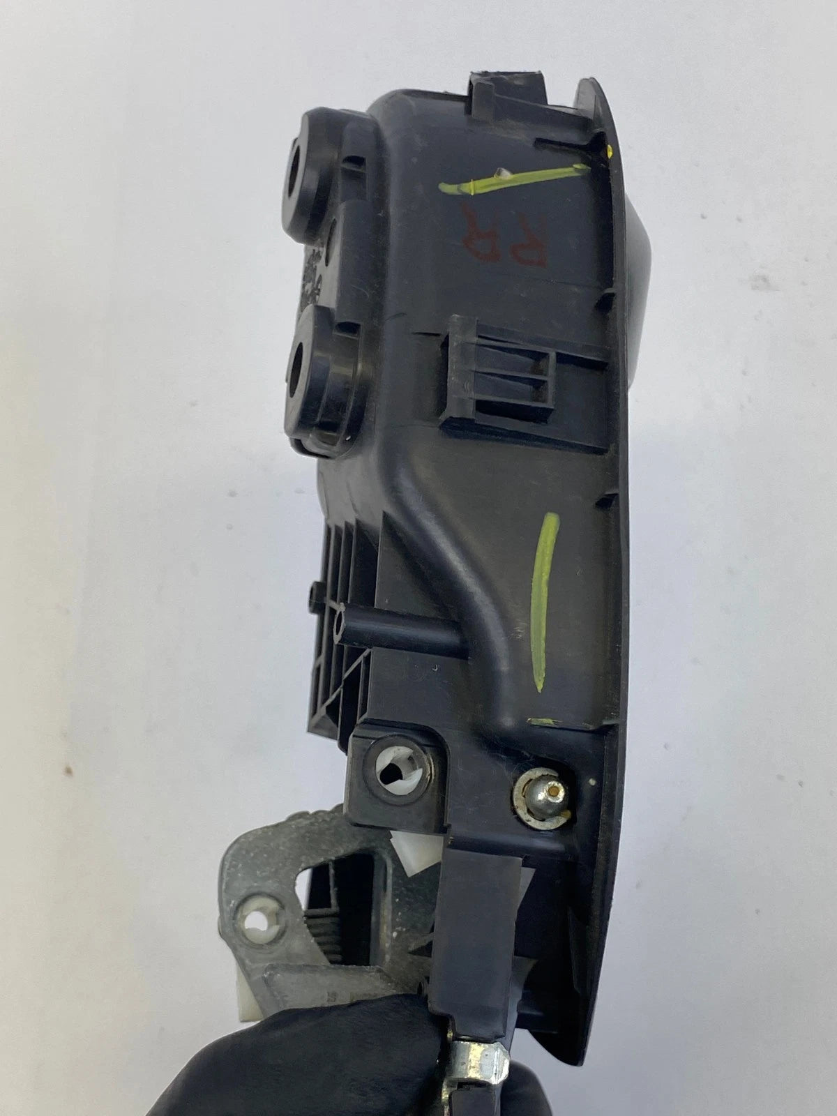 2006-2011 HONDA CIVIC INSIDE DOOR HANDLE REAR RIGHT BRACKET OEM FACTORY 4307-2XX