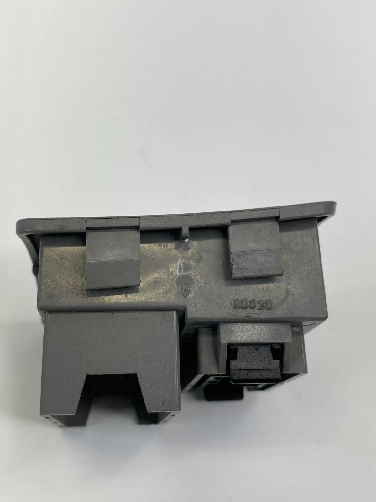2007-2010 HYUNDAI ELANTRA SEDAN DASH LIGHT DIMMER SWITCH BEZEL TRIM 201004190