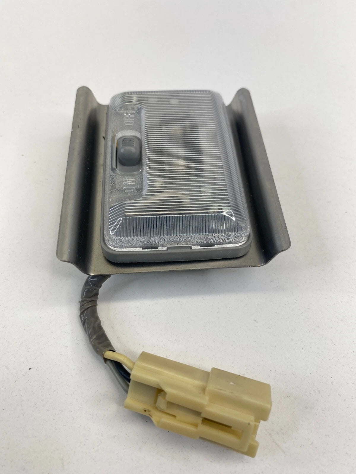 2010-2015 MITSUBISHI LANCER HATCHBACK REAR CARGO ROOM LIGHT READING LAMP OEM