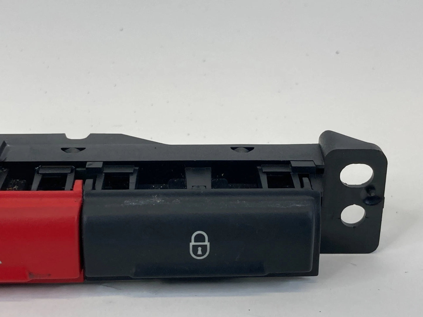2008-2012 LAND ROVER LR2 FR CENTER DASH HAZARD DOOR LOCK SWITCH OEM 6H5213D734AC