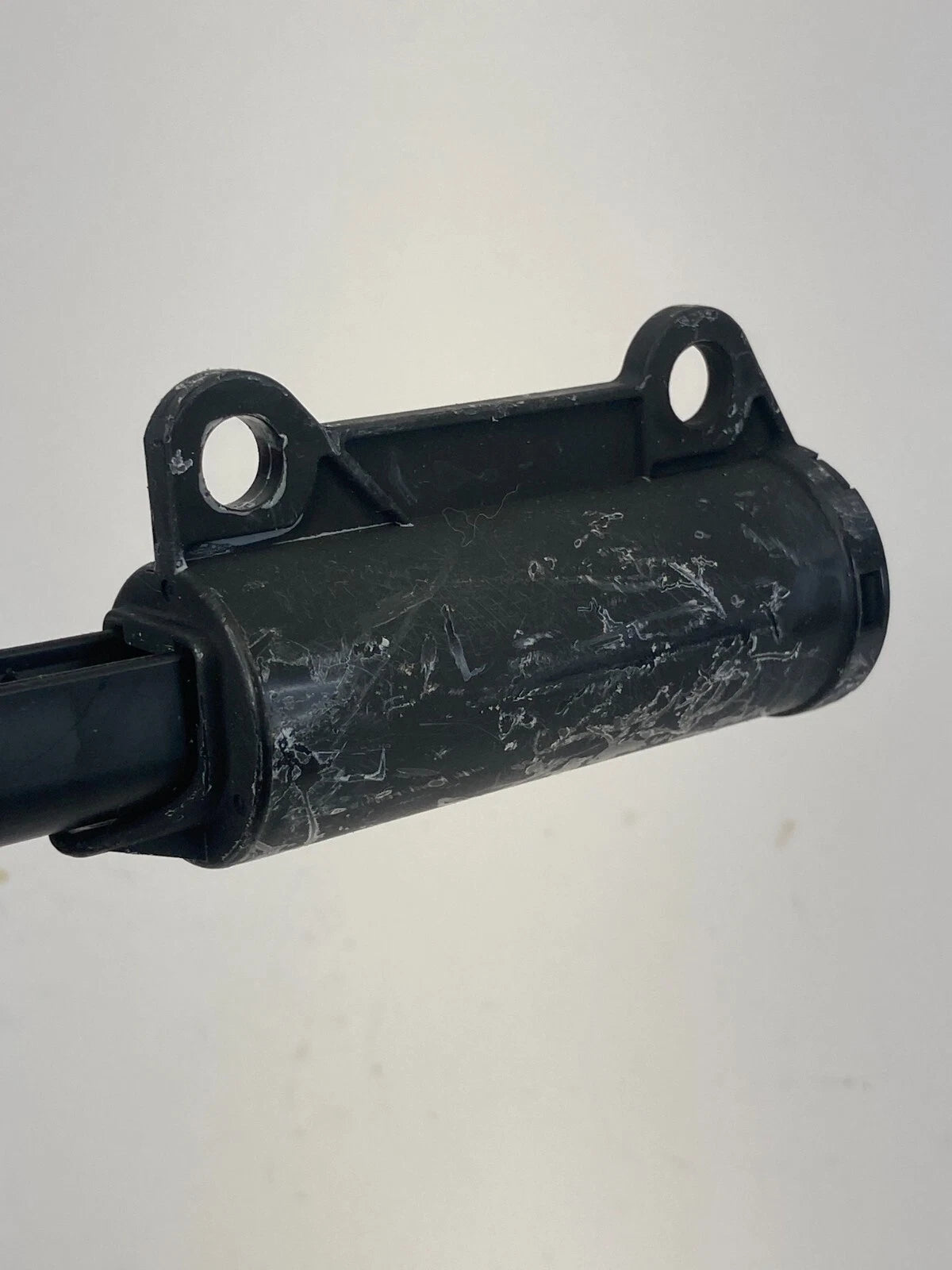 2004-2009 TOYOTA PRIUS GLOVE BOX COMPARTMENT DOOR STOPPER CHECK STRAP SUPPORT