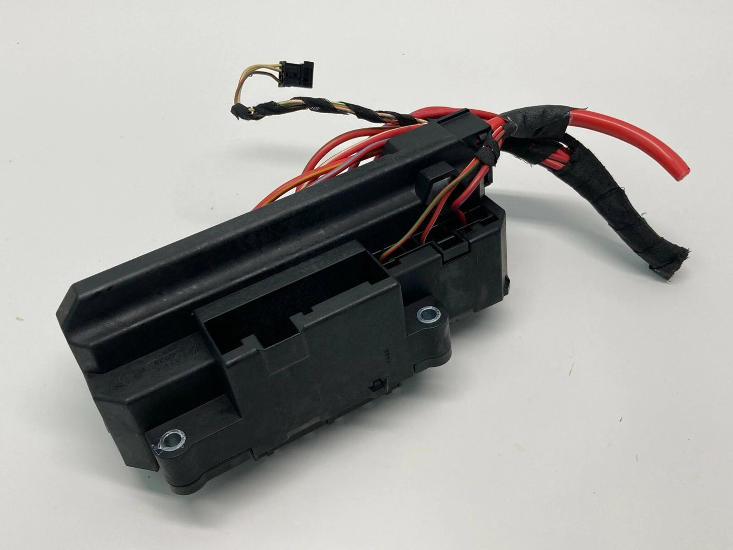 2002-2005 BMW 745I TRUNK RIGHT FUSE RELAY POWER DISTRIBUTION BOX 61136900583 OEM