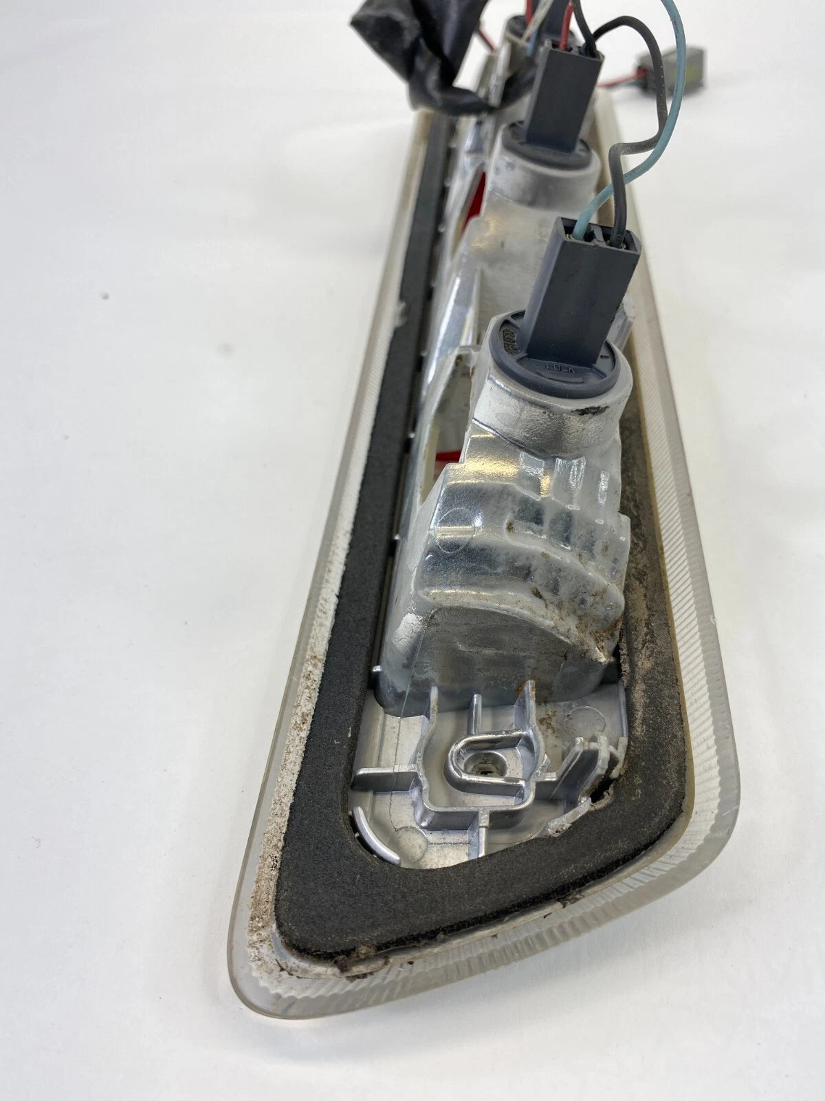 2009-2014 FORD F-150 F150 REAR 3RD THIRD BRAKE STOP LIGHT LAMP HIGH MOUNT OEM