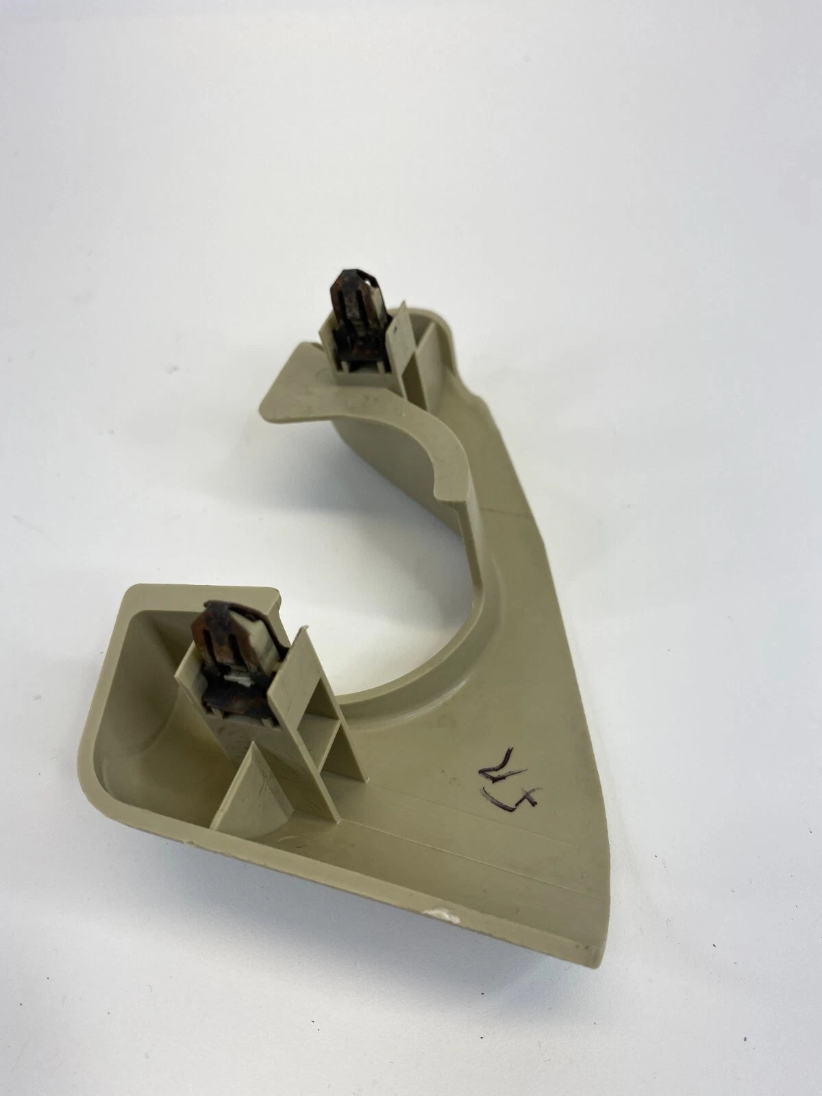 2006-2010 INFINITI M35 FRONT RIGHT CAP ANCHOR BOLT COVER BELT SHOULDER OEM