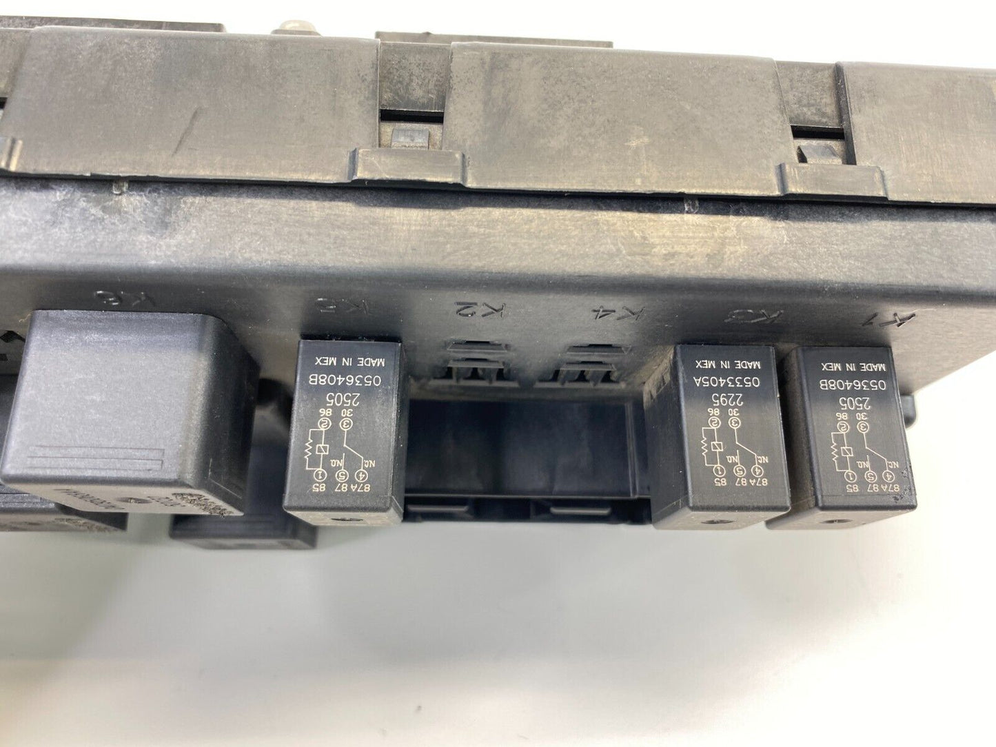 05-07 Jeep Grand Cherokee Dash Fuse Relay Box Body Control Module 56050066AC OEM