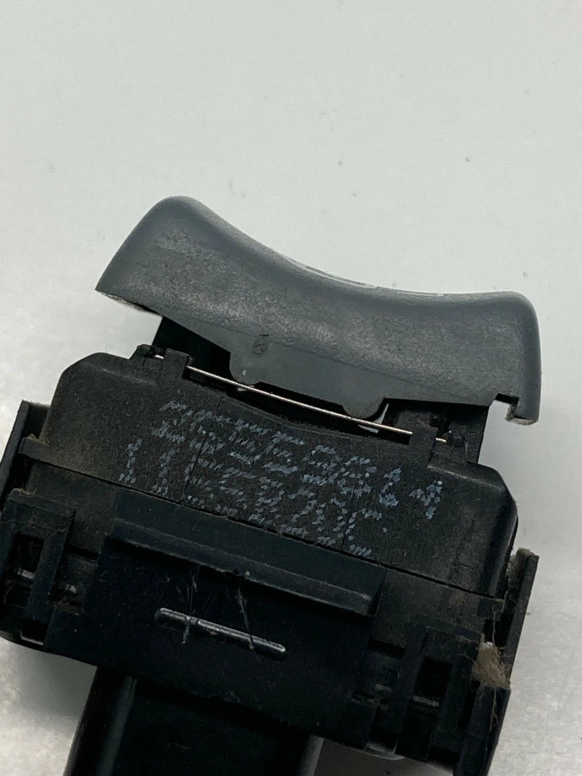 1992 1993 1994 1995 Pontiac Bonneville Power Door Lock Control Switch Button OEM