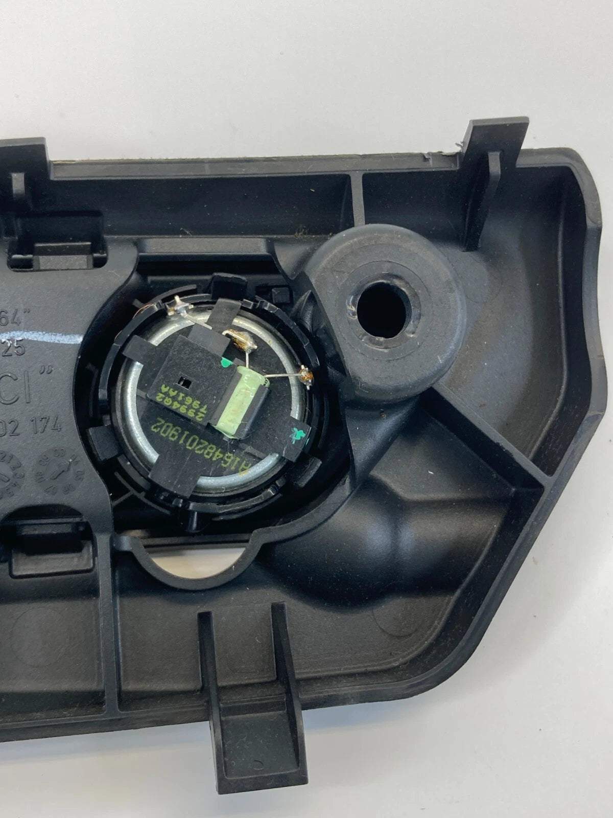 2006 2007 MERCEDES-BENZ ML500 REAR RIGHT SIDE INTERIOR DOOR HANDLE W/ TWEETER