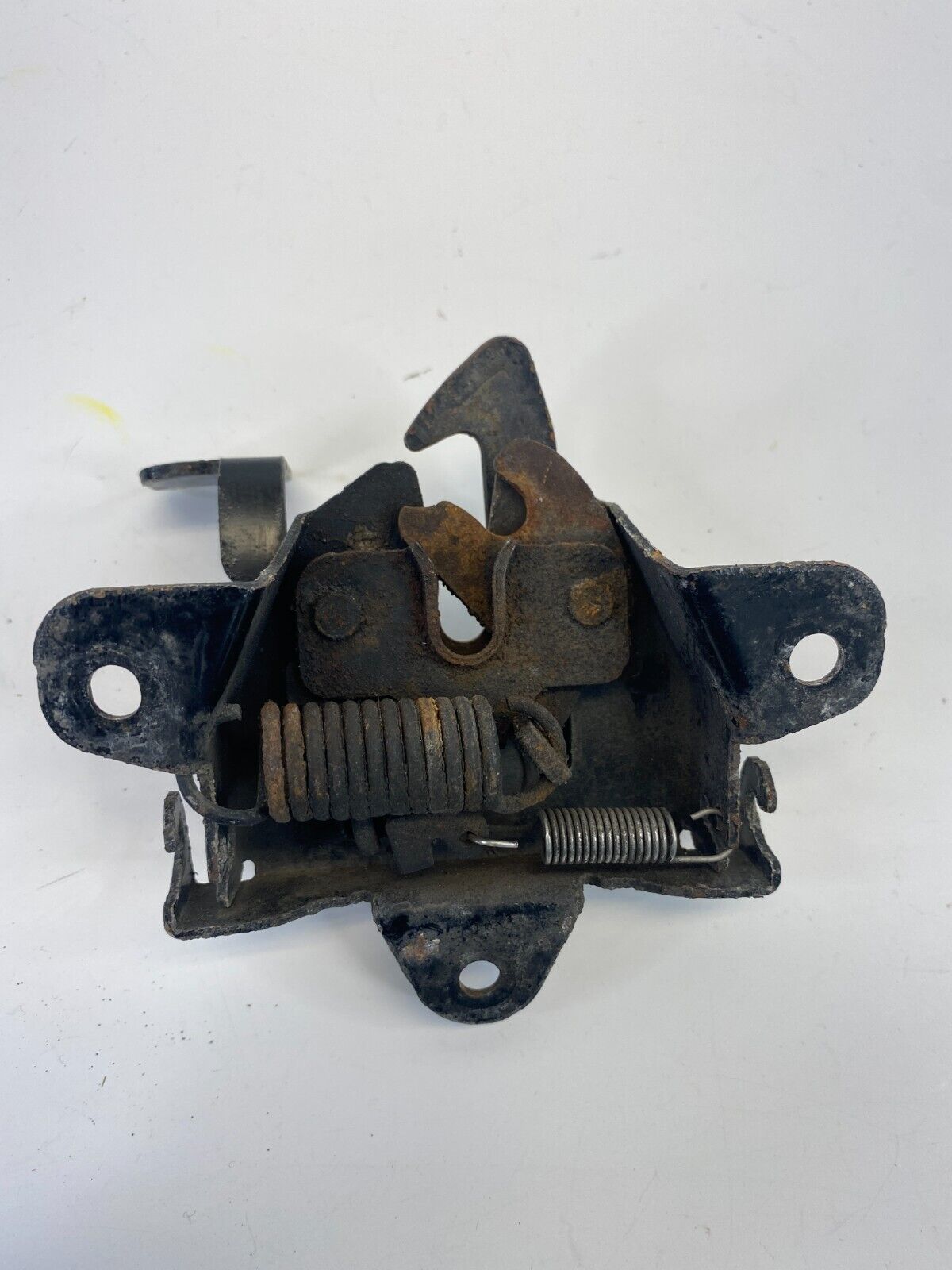 07 08 09 10 Hyundai Elantra Sedan Hood Lock Release Latch Actuator OEM