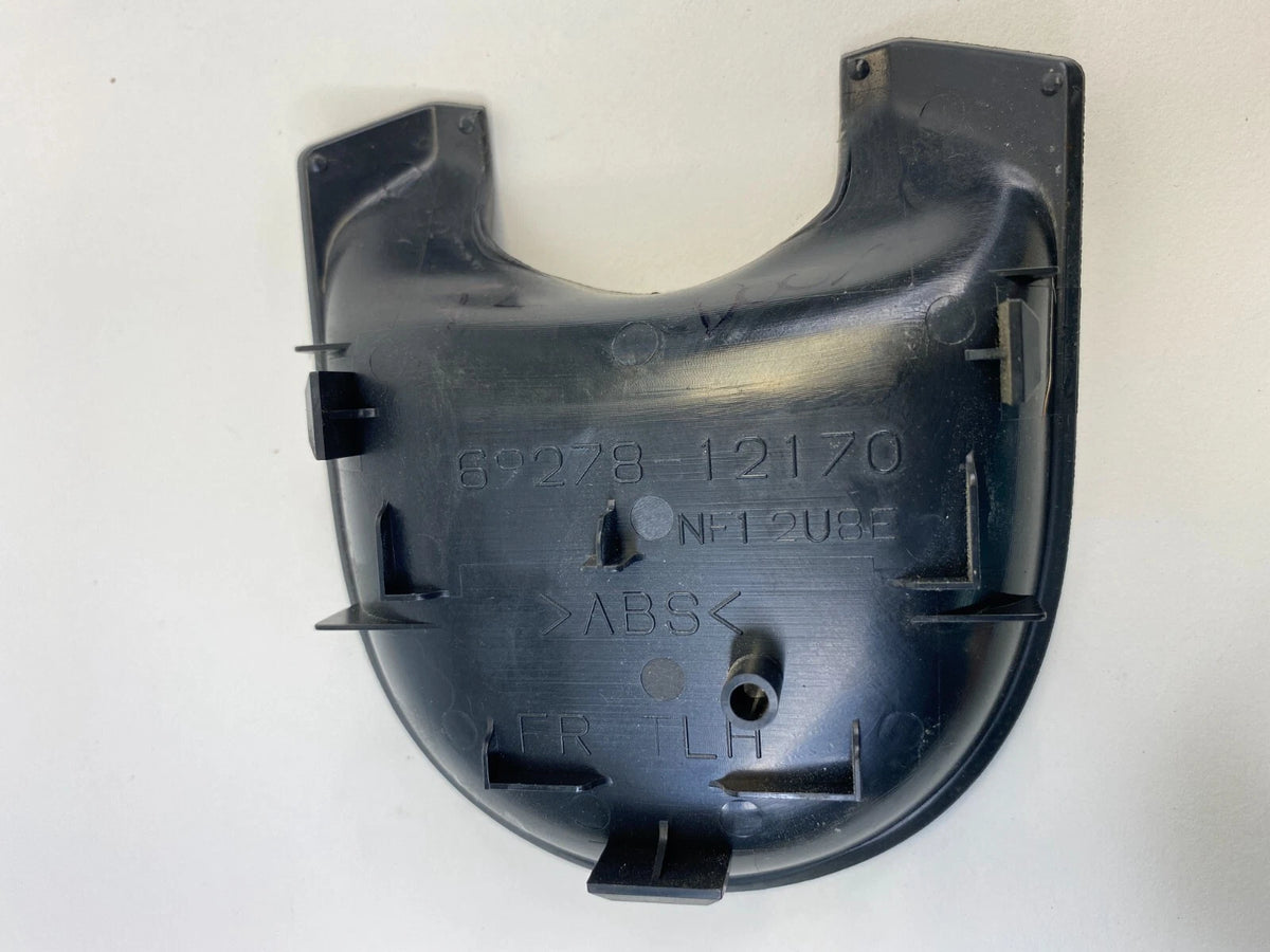 2008-2015 SCION XB SEDAN FRONT LEFT DRIVER DOOR INTERIOR HANDLE BEZEL 6927812170