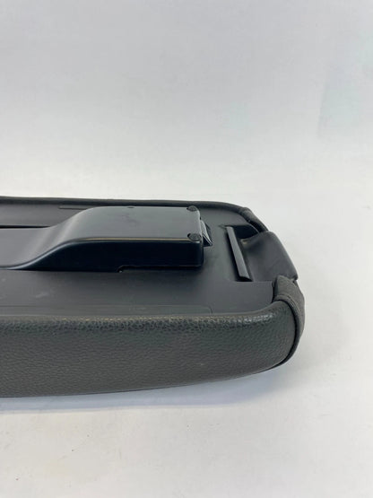 2013-2016 VOLKSWAGEN JETTA CENTER CONSOLE ARMREST ARM REST LID 5C6-864-207 OEM