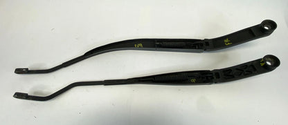 2010-2013 KIA SOUL FRONT WINDSHIELD WIPER ARMS PAIR SET LH RH ASSEMBLY OEM