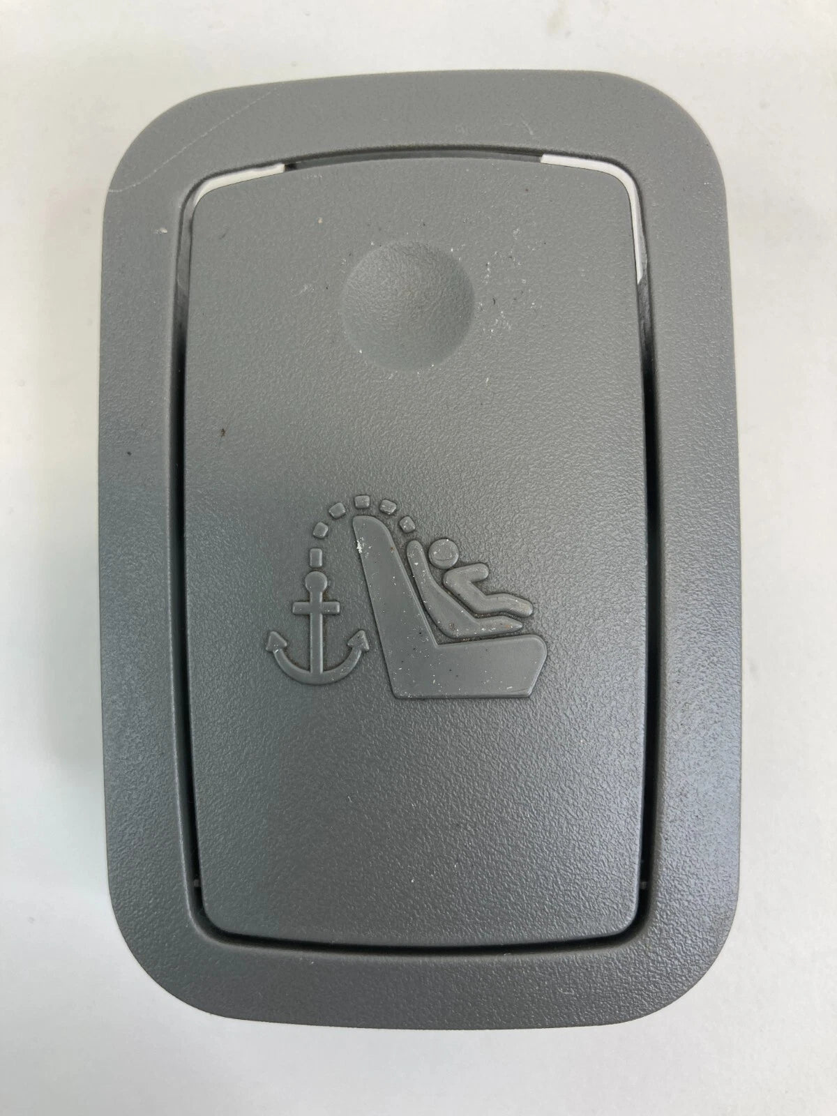 2013-2015 CHEVROLET MALIBU REAR DECK CHILD SEAT ANCHOR COVER UNIT OEM 15795997