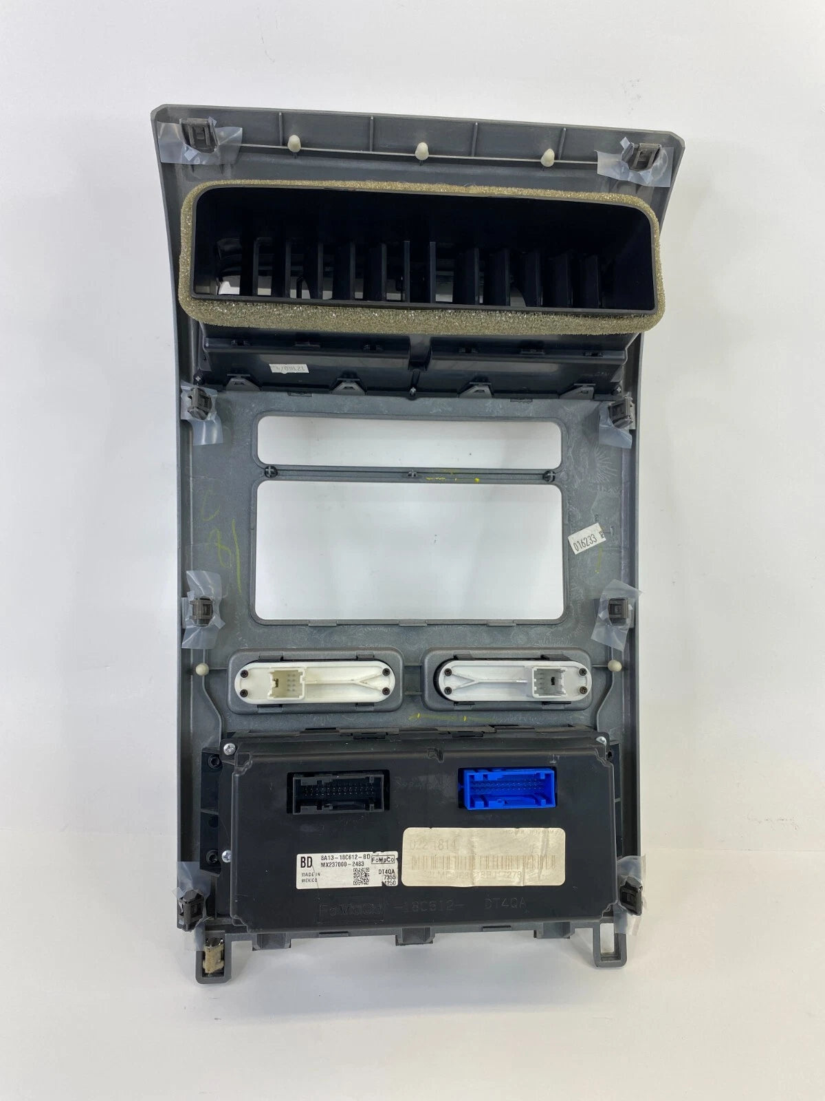 07-10 LINCOLN MKX DASH CLIMATE CONTROL HEAT SEAT RADIO BEZEL TRIM 8A13-18C612-BD