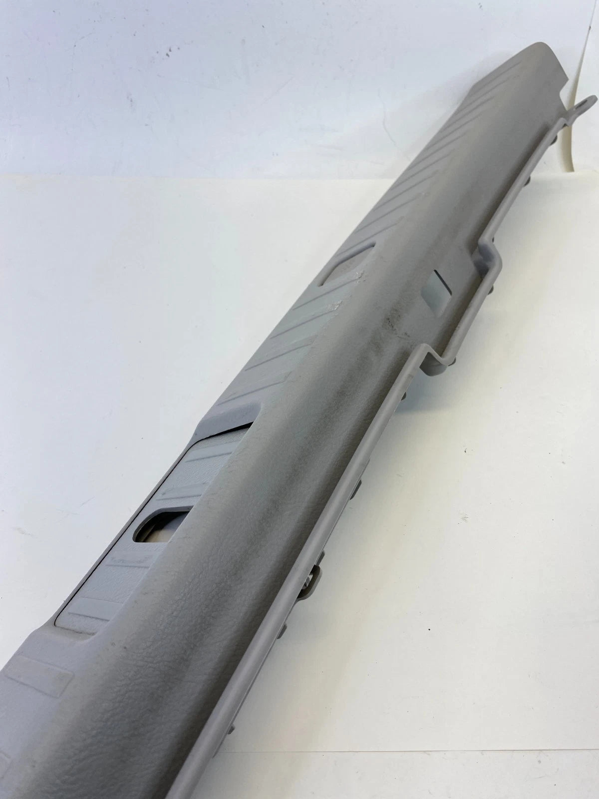 07-09 LEXUS RX350 REAR LIFTGATE TRUNK LID TRIM COVER PANEL SILL SCUFF 583870E010