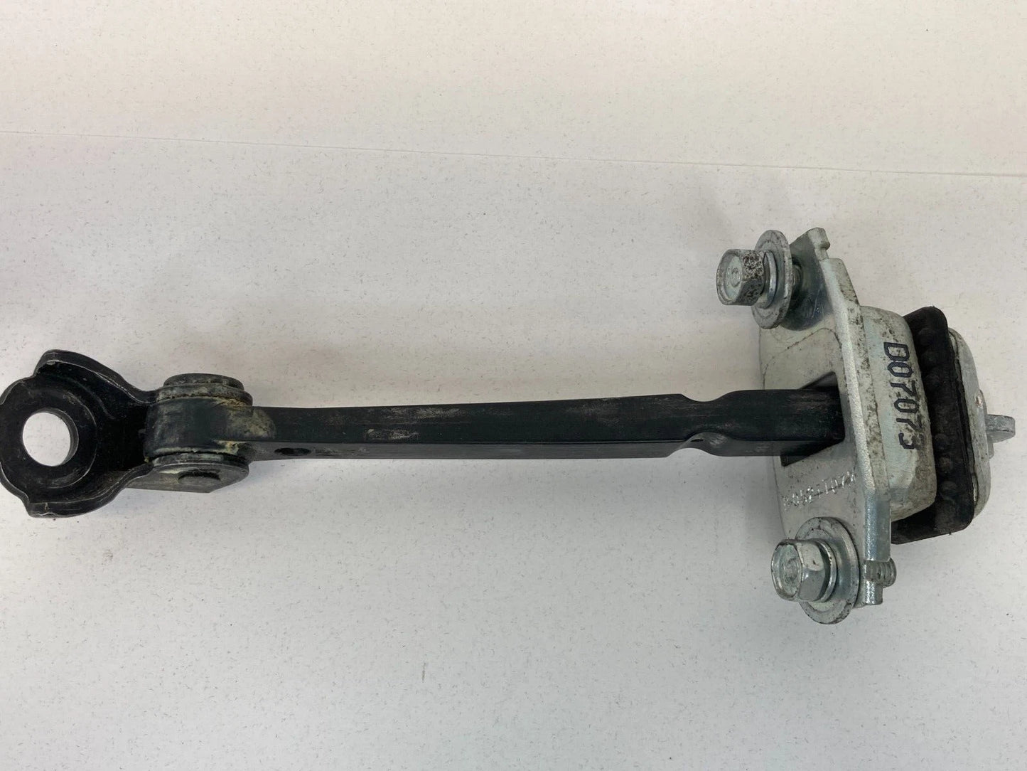 2006-2011 HONDA CIVIC SEDAN REAR RIGHT PASSENGER SIDE DOOR CHECK STOP STOPPER