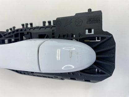 14-23 Cherokee/13-16 Dart Front Right Side Exterior Door Handle 68084836AA OEM