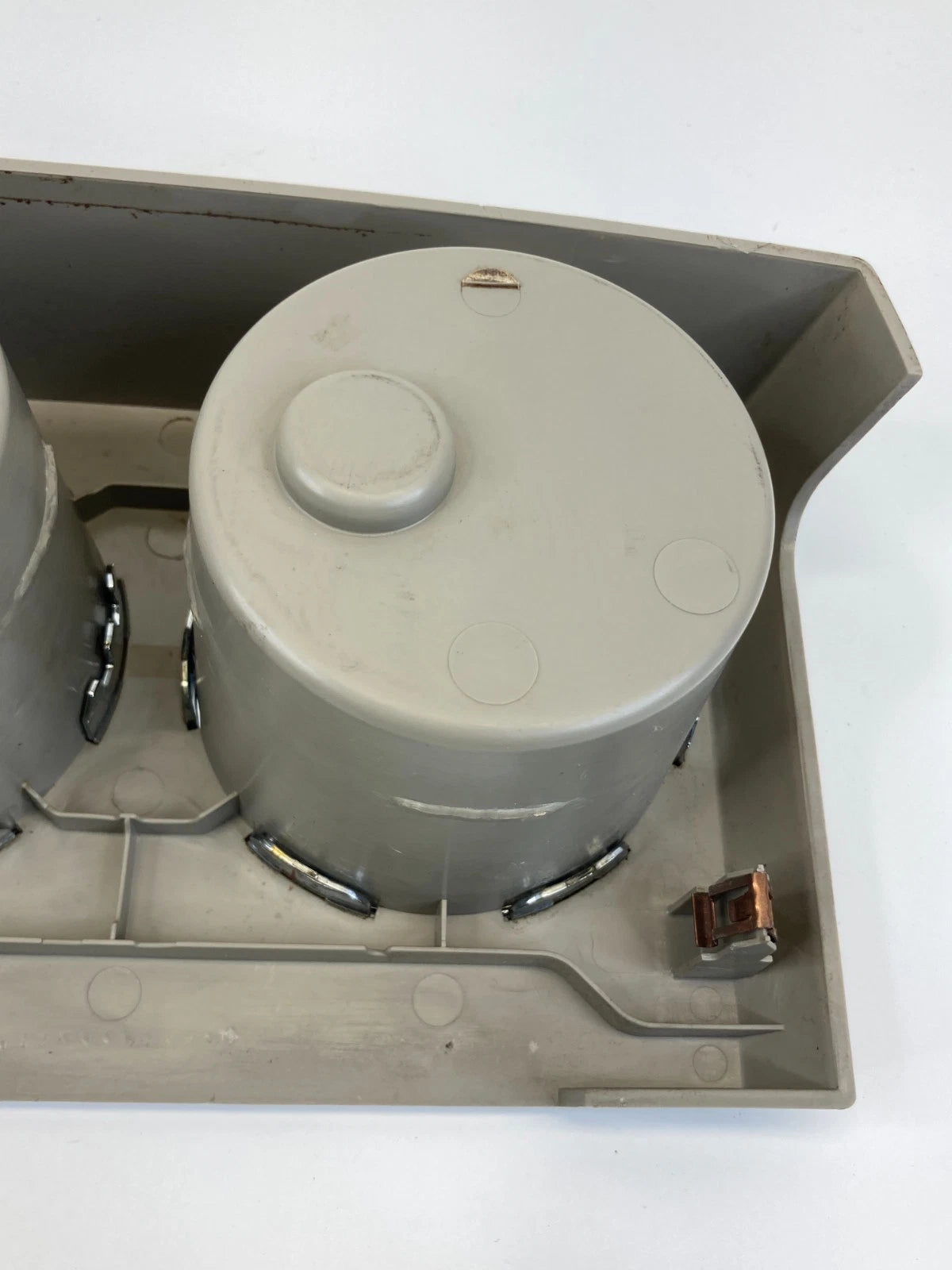 07 08 09 10 11 12 13 14 FORD EXPEDITION REAR CENTER CONSOLE CUP HOLDER ASSEMBLY