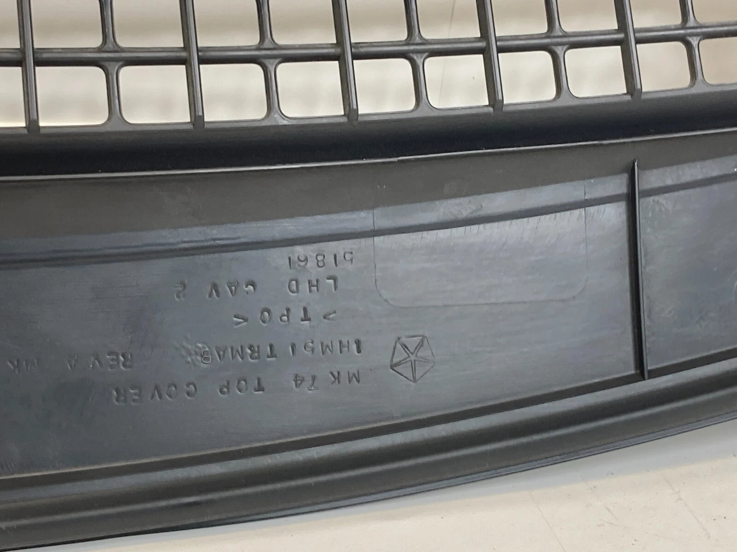 2007-2017 JEEP PATRIOT FRONT UPPER DASH DEFROST COVER TRIM PANEL 1HM51TRMAB OEM