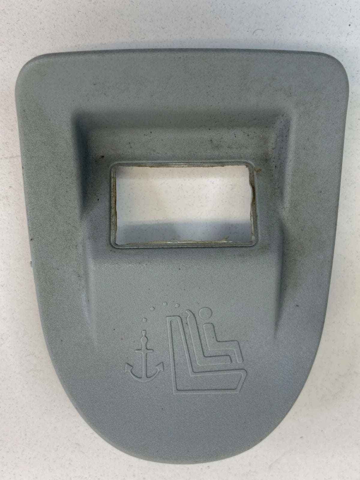 2000-2006 MERCEDES-BENZ S500 RIGHT CHILD SEAT SAFETY ANCHOR HOOK COVER TRIM OEM