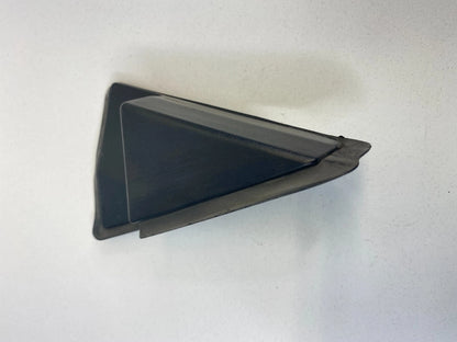 2011 NISSAN VERSA SEDAN REAR LEFT DRIVER EXTERIOR OUTER CORNER MOLDING COVER
