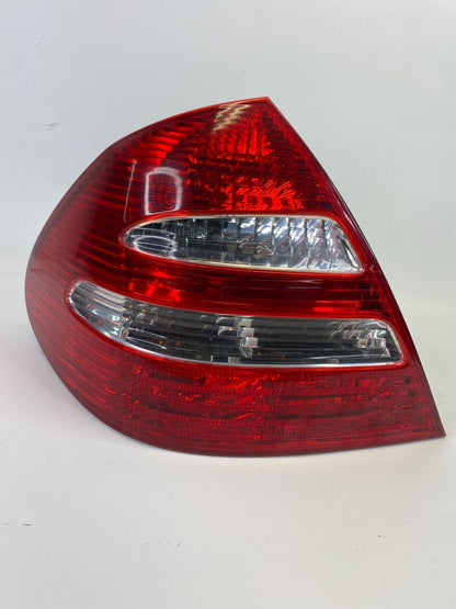 2003-2006 Mercedes Benz E500 Rear Left Driver Side Tail Light Lamp A2118200364